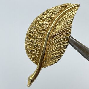 Vintage Textured Gold Tone Leaf Brooch 2" Weighted Unique Retro Cute